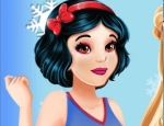 Play Free Aurora and Snow White Winter Fashion