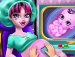 Play Free Draculaura Pregnancy Check-Up