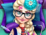 Play Free Elsa College Injured