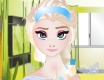 Play Free Elsa House Cleaning