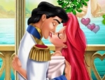 Play Free Mermaid Princess Mistletoe Kiss