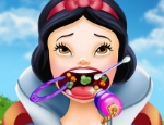 Play Free Snow White Throat Doctor